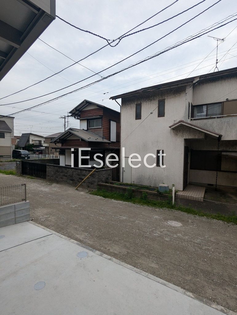 眺望　住宅街に立地しております。