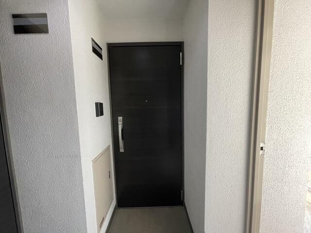 玄関　すっきりシンプルな玄関スペースです！