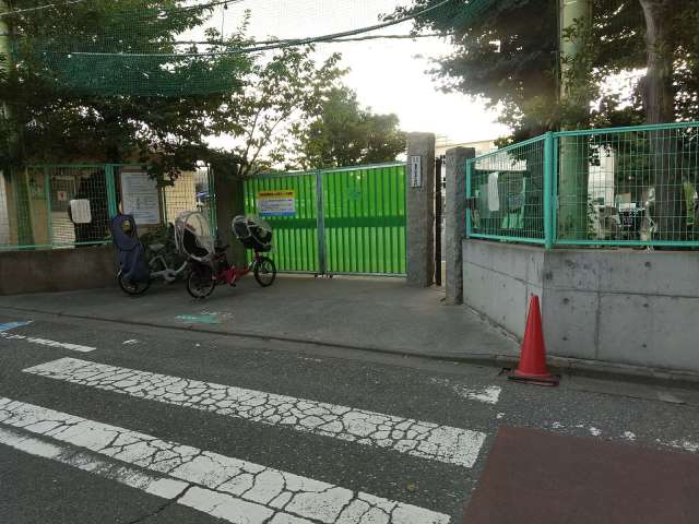 小学校　高井戸第三小学校（小学校）まで515m