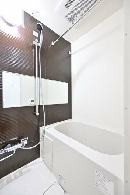 バス・シャワールーム　ゆったり過ごせるお風呂です