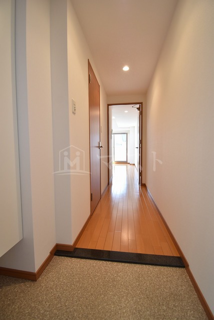 玄関　他号室参考写真