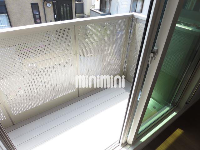 バルコニー　ベランダもあります