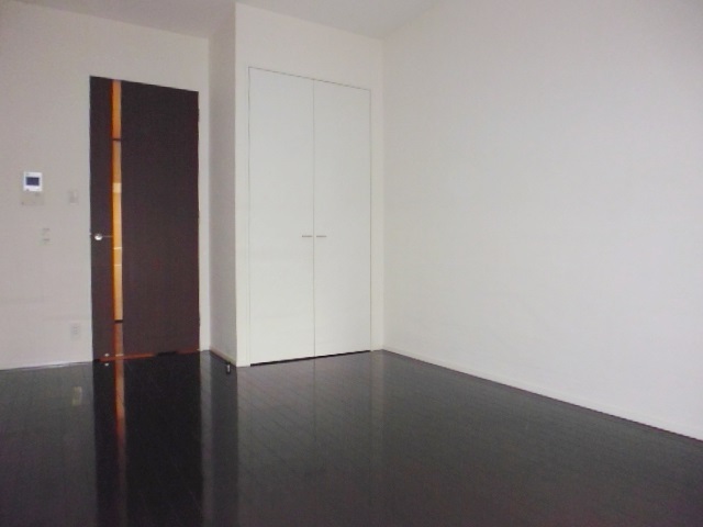 居室・リビング　8.2帖のとっても広々としたお部屋です♪