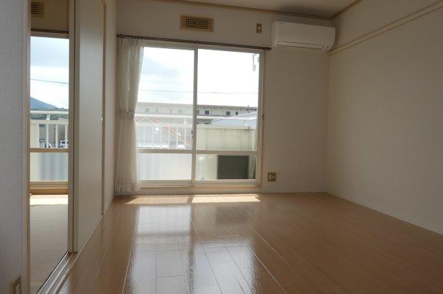 居室・リビング　洋室