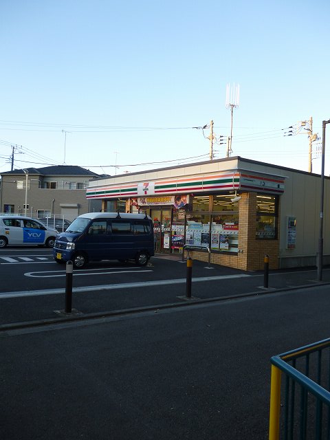 コンビニ　セブンイレブン「横浜東川島町店」（コンビニ）まで497m