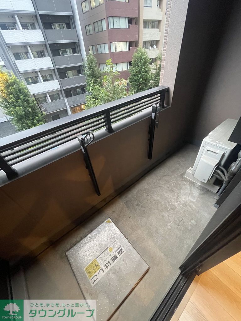 バルコニー　バルコニー