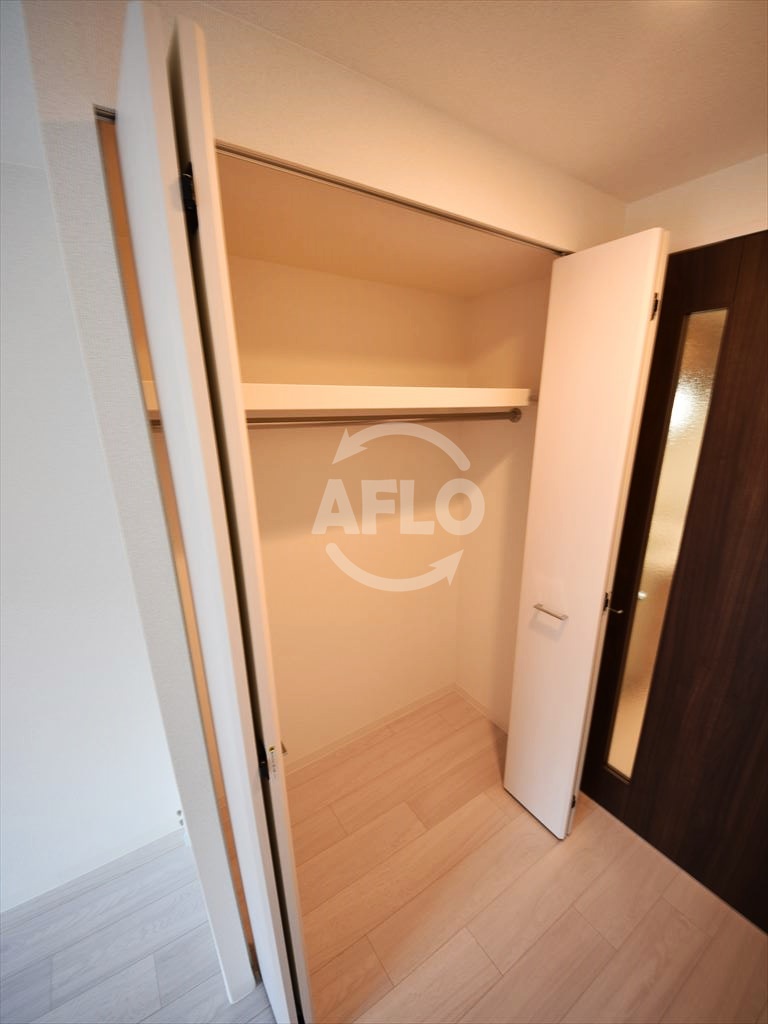 収納　ララプレイス森ノ宮ベーネ　クローゼット