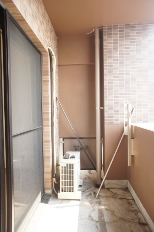 バルコニー　図面と現状に相違がある場合には現状を優先