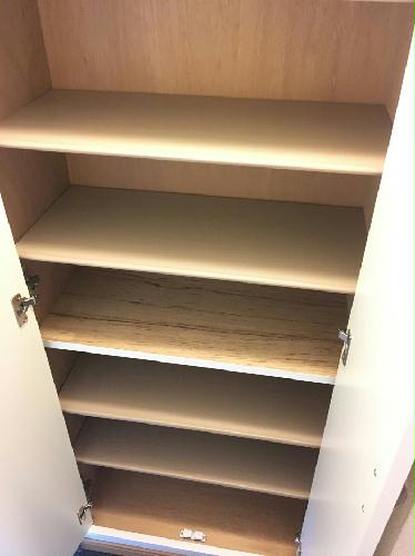 玄関　現況優先。現地と設備・仕様異なる場合あります。