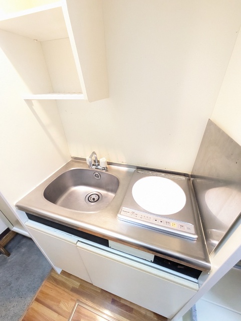 キッチン　※クリーニング前の写真です