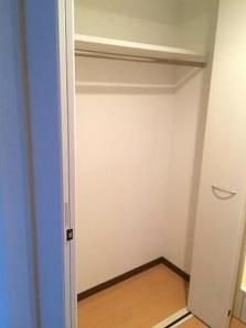 収納　（別タイプ参考写真）バージュアル西日暮里　　荒川区西日暮里6