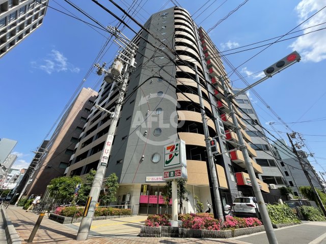 建物外観　セレニテ本町グランデ　お洒落な外観が魅力的