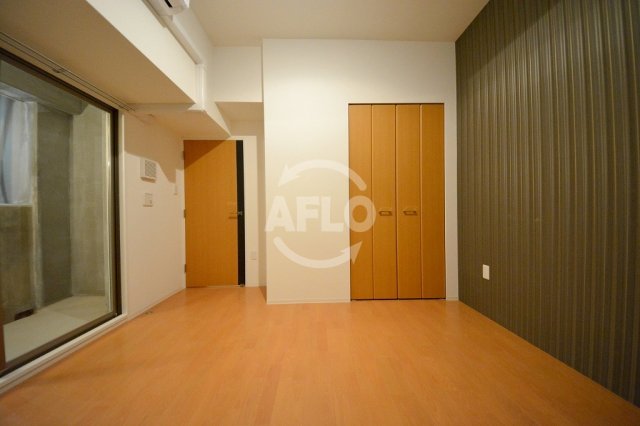 居室・リビング　セレニテ本町グランデ　洋室（壁紙の色が部屋によって異なります