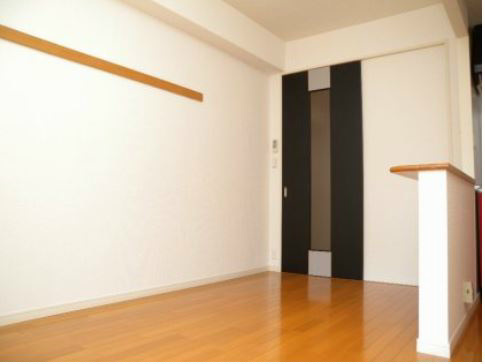 居室・リビング　※別号室参考写真