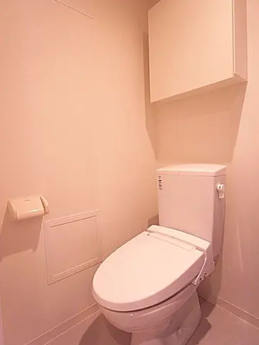 トイレ　※反転タイプの写真を使用しています。