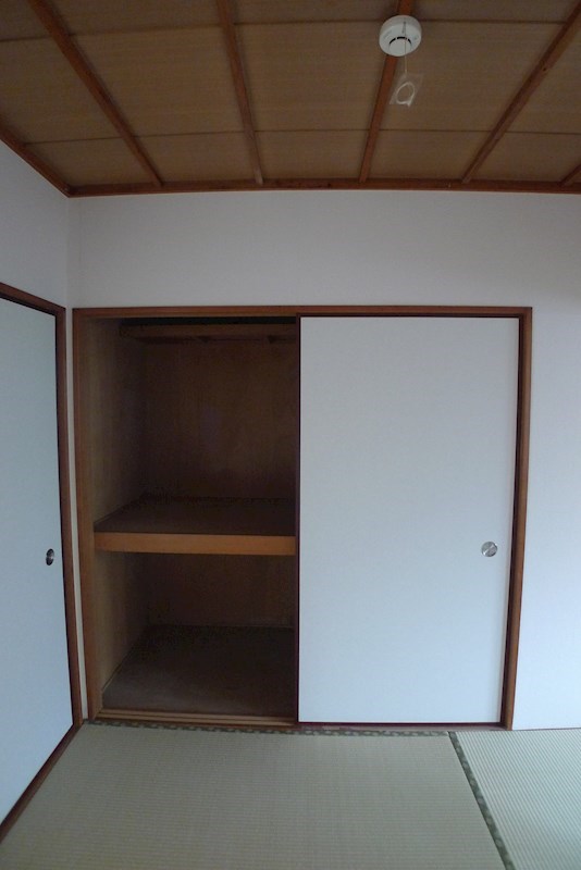 収納　写真は別室