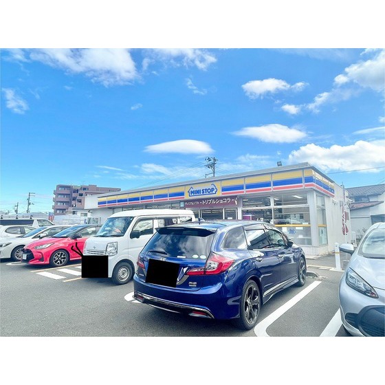 コンビニ　ミニストップ仙台富沢駅東口店（コンビニ）まで614m