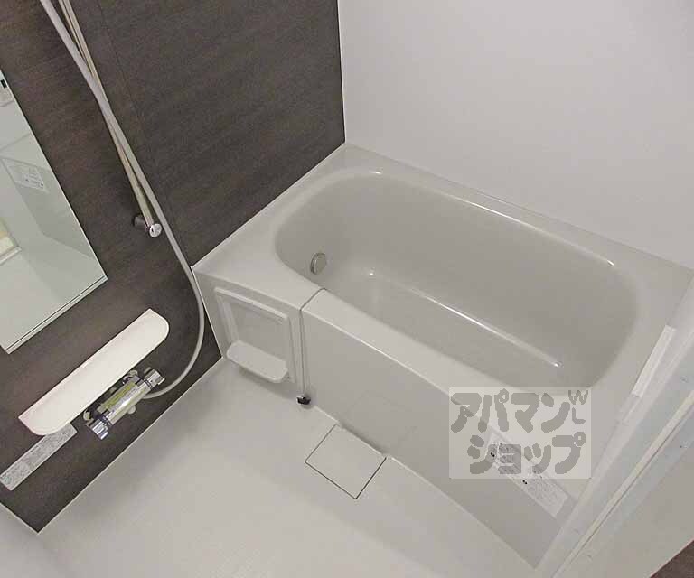 バス・シャワールーム　綺麗なお風呂です