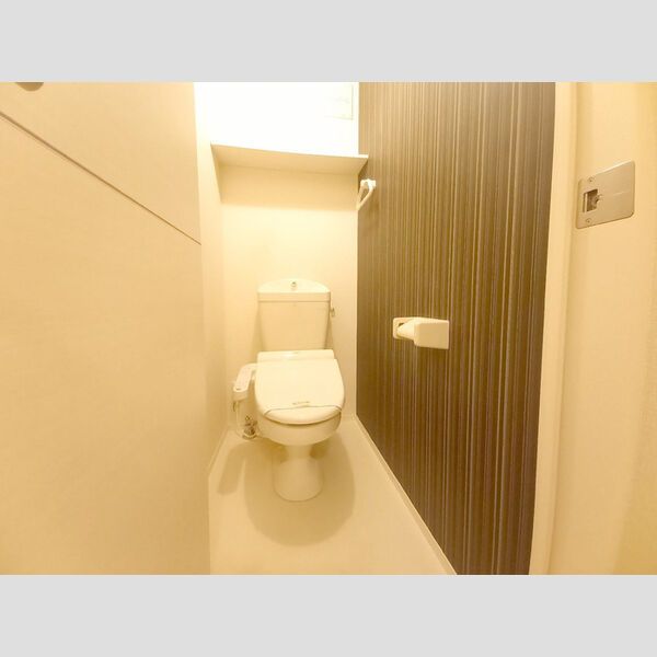 トイレ　温水洗浄便座