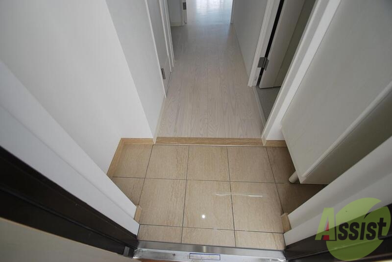 玄関　玄関もゆとりが有り靴が多い女性にもオススメ。