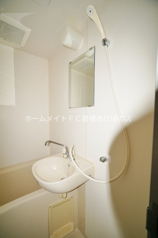 洗面設備　同型別部屋写真