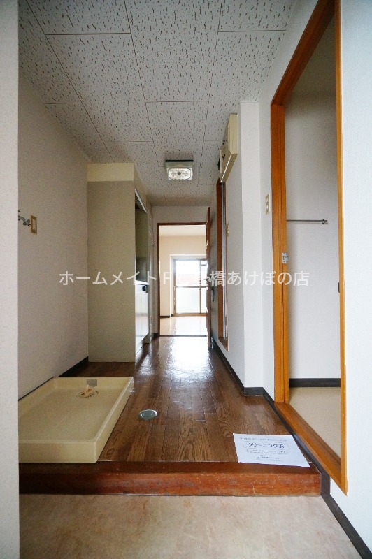 玄関　同型別部屋写真