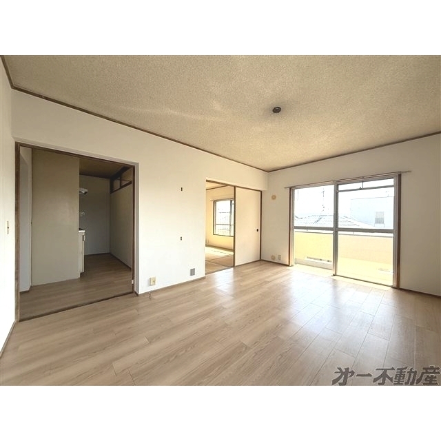 建物外観　洋室