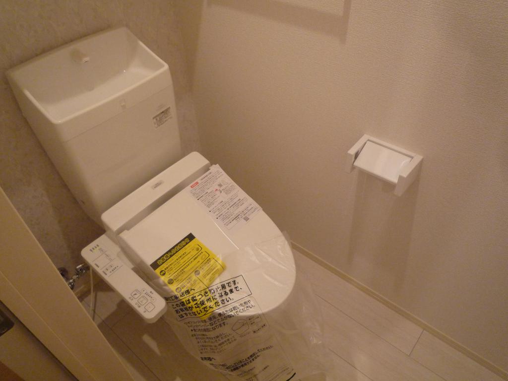 トイレ　別号室写真