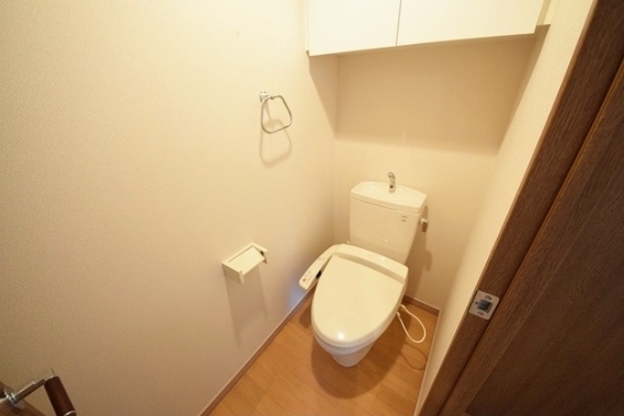 トイレ　同タイプ参考写真