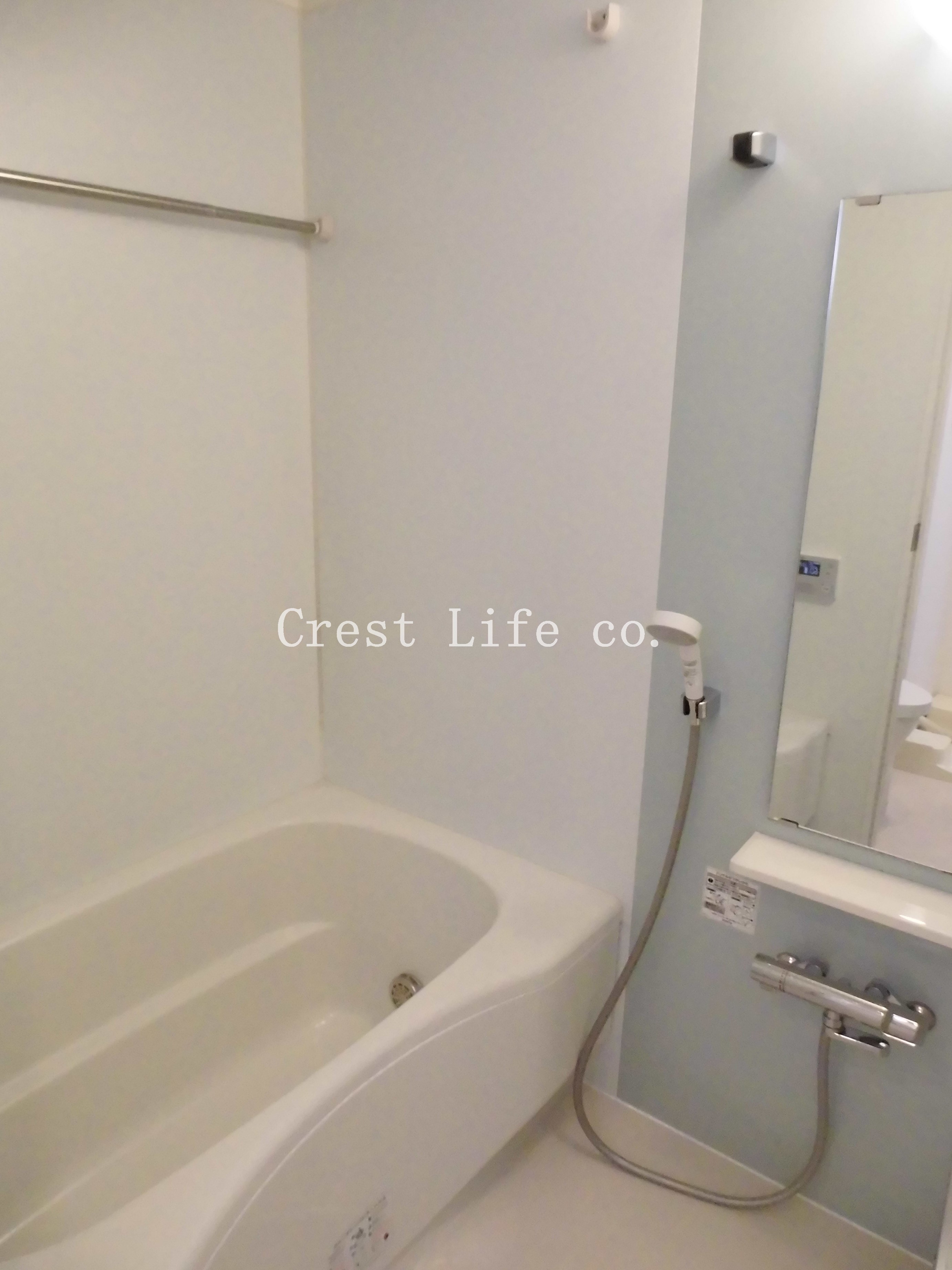 バス・シャワールーム　バスルーム（浴室乾燥機・追い焚き機能付き）