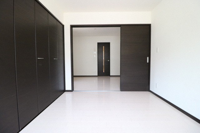 居室・リビング　こちらの居間で趣味の時間をお楽しみください