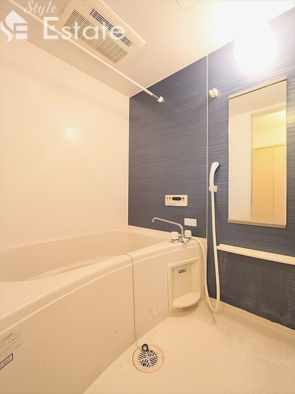 バス・シャワールーム　バスルーム