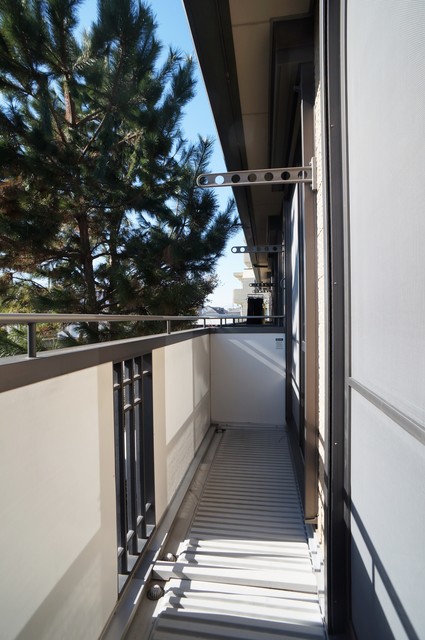 バルコニー　バルコニー付！お天気のいい日は洗濯物も気持ちよく干せますね！