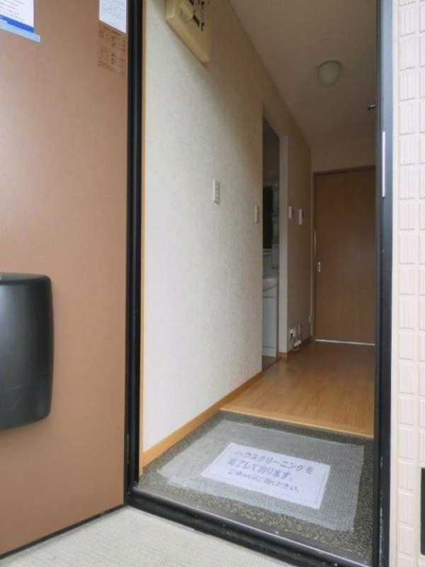 玄関　図面と現状に相違がある場合には現状を優先