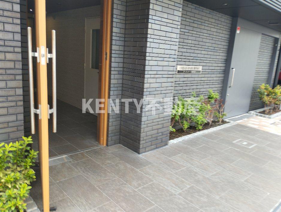 エントランス　ゆとりのあるエントランスです