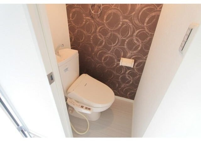 トイレ　室内参考写真