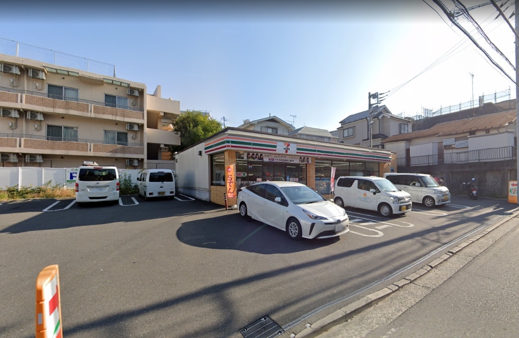 コンビニ　セブンイレブン 横浜別所南店（コンビニ）まで458m