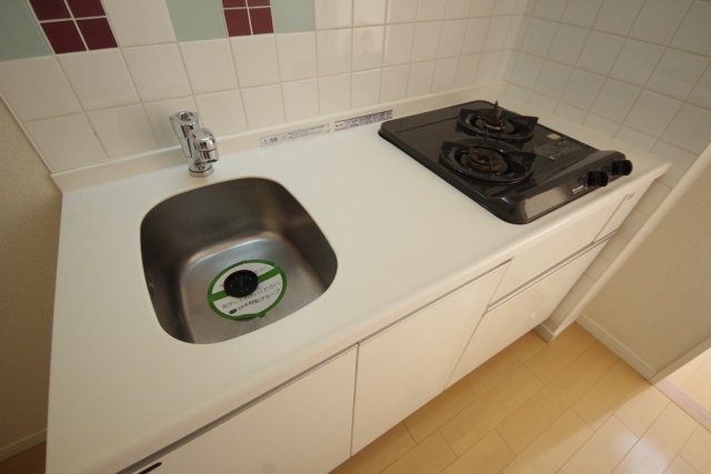 キッチン　システムキッチン（2口ガスコンロ）