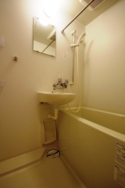バス・シャワールーム　お風呂です
