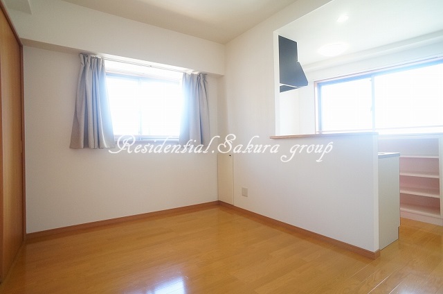 居室・リビング　開放感のあるゆったりとしたお部屋です♪