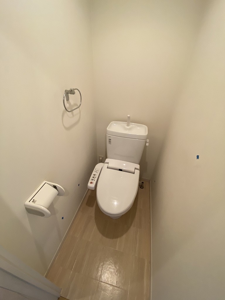 トイレ　ウォシュレット完備