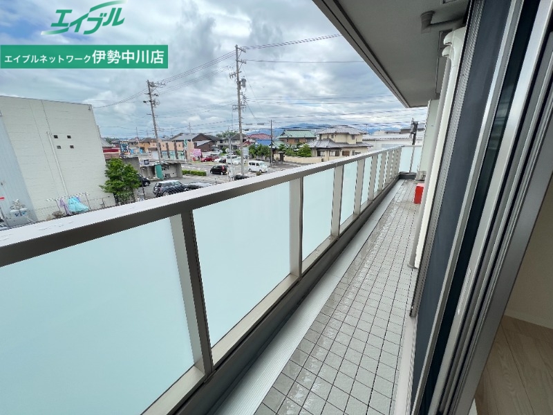 バルコニー　別部屋の写真です。