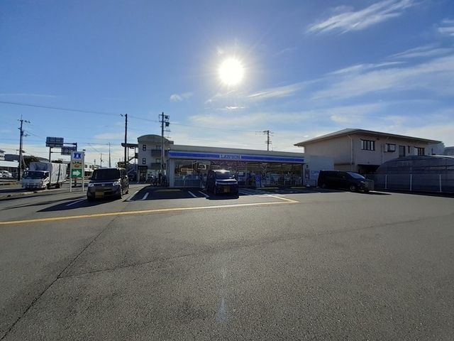 コンビニ　ローソン 高知潮新町二丁目店（コンビニ）まで550m