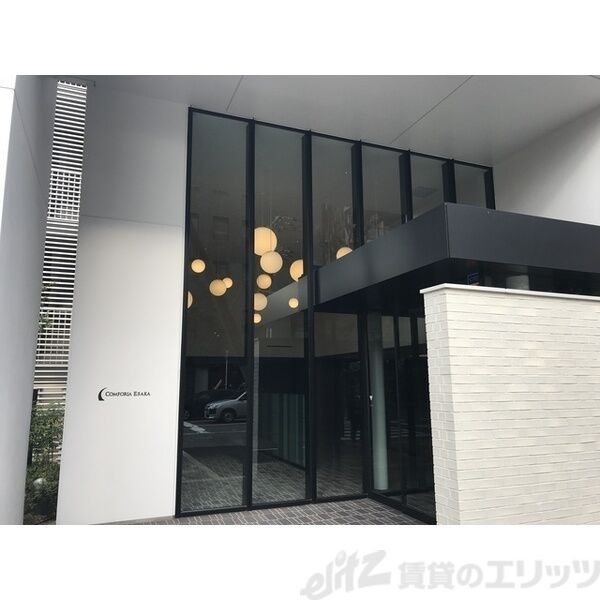 エントランス　エントランス