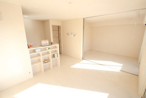 居室・リビング　※別部屋の写真です