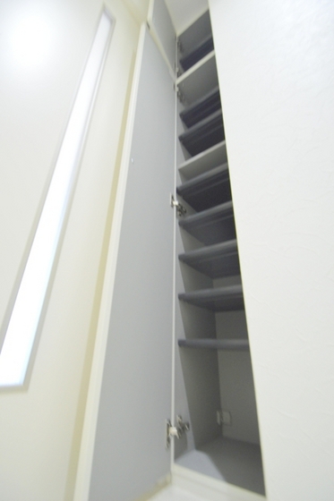 収納　シューズボックス