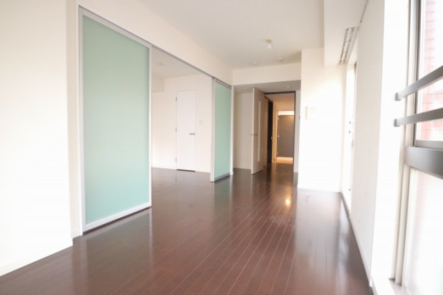 居室・リビング　明るいお部屋