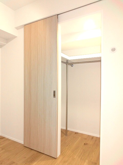 収納　ウォークインクローゼットです