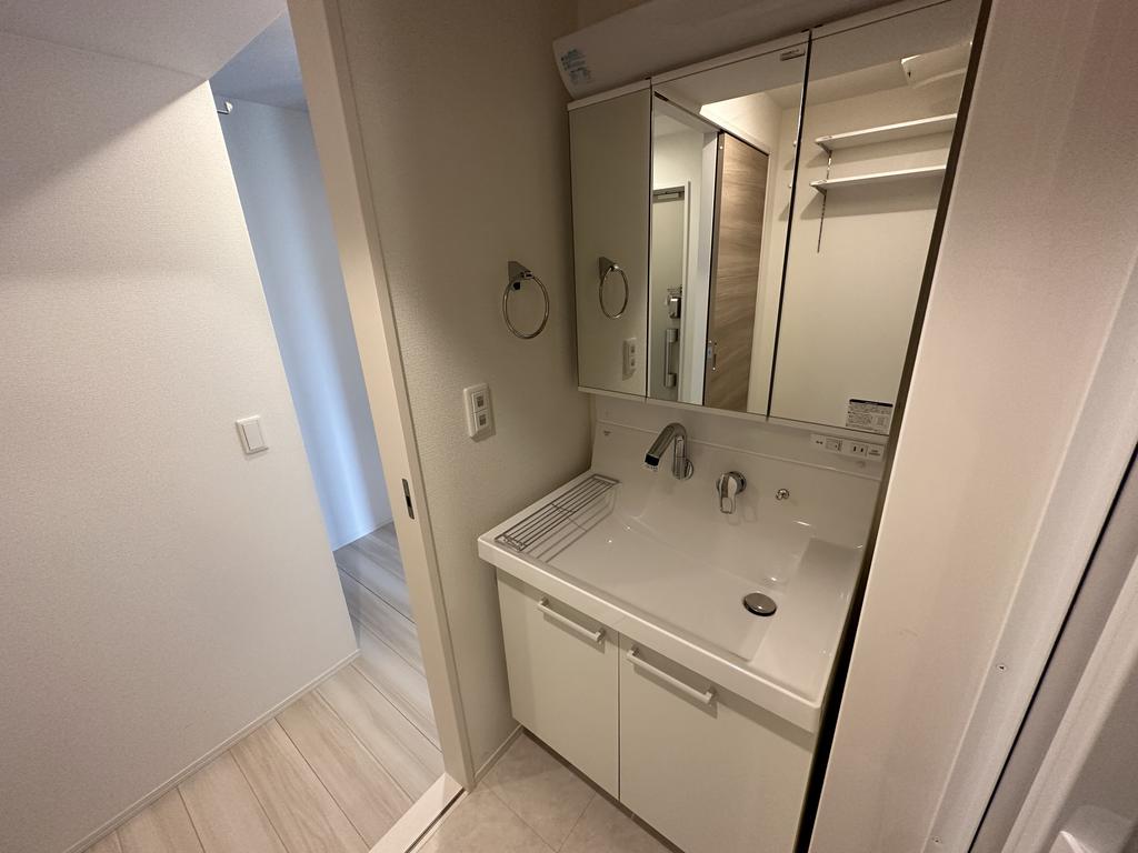 洗面設備　同施工物件の写真になります。