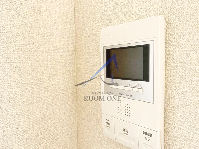 セキュリティ　モニター付きインターホンです。